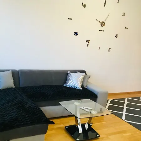 아파트 Silver Studio